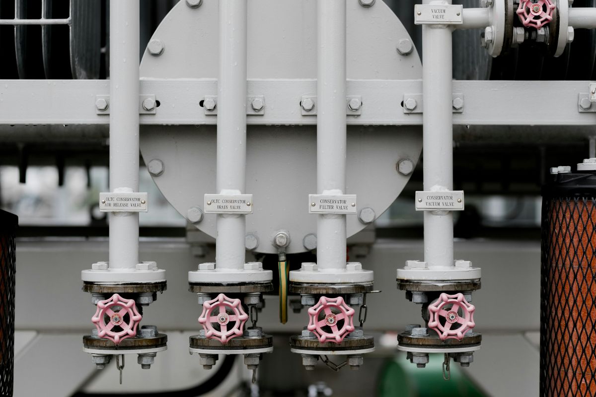 Pipes and valves